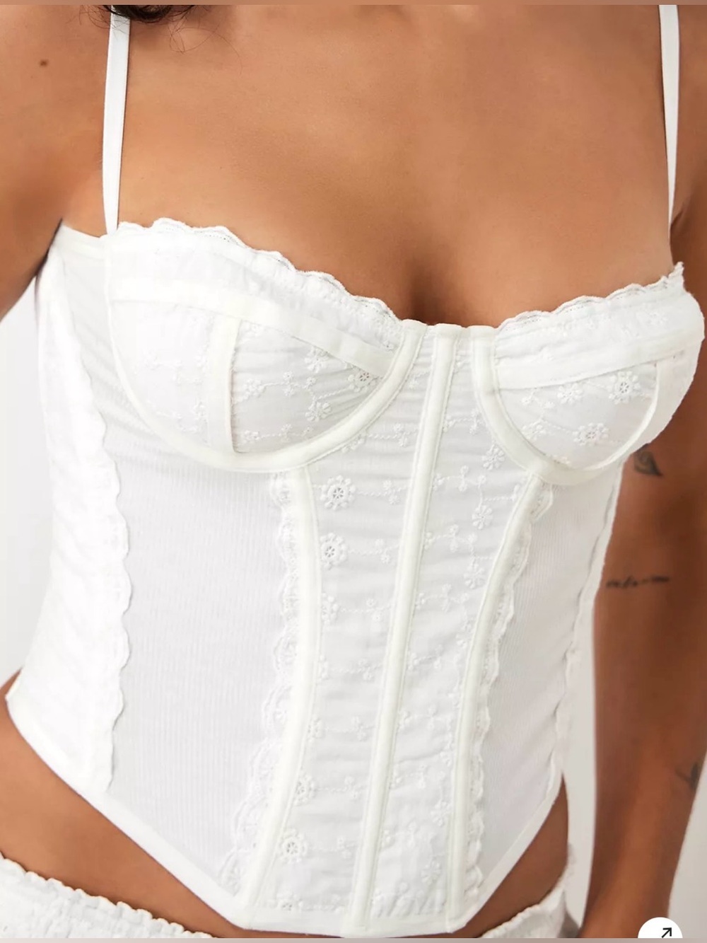 Urban Outfitters White Lace Bustier Top - Picture 3 of 8
